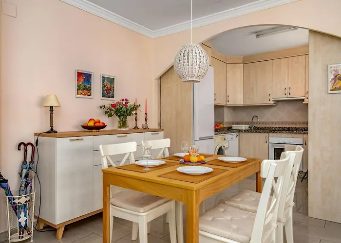 Caracas De By Interhome Marbella