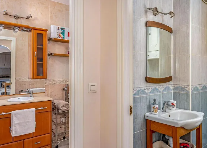 Caracas De By Interhome