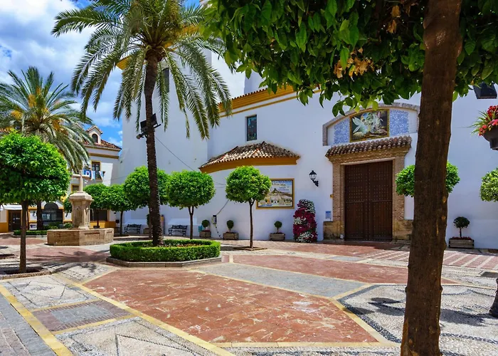 Caracas De By Interhome Marbella